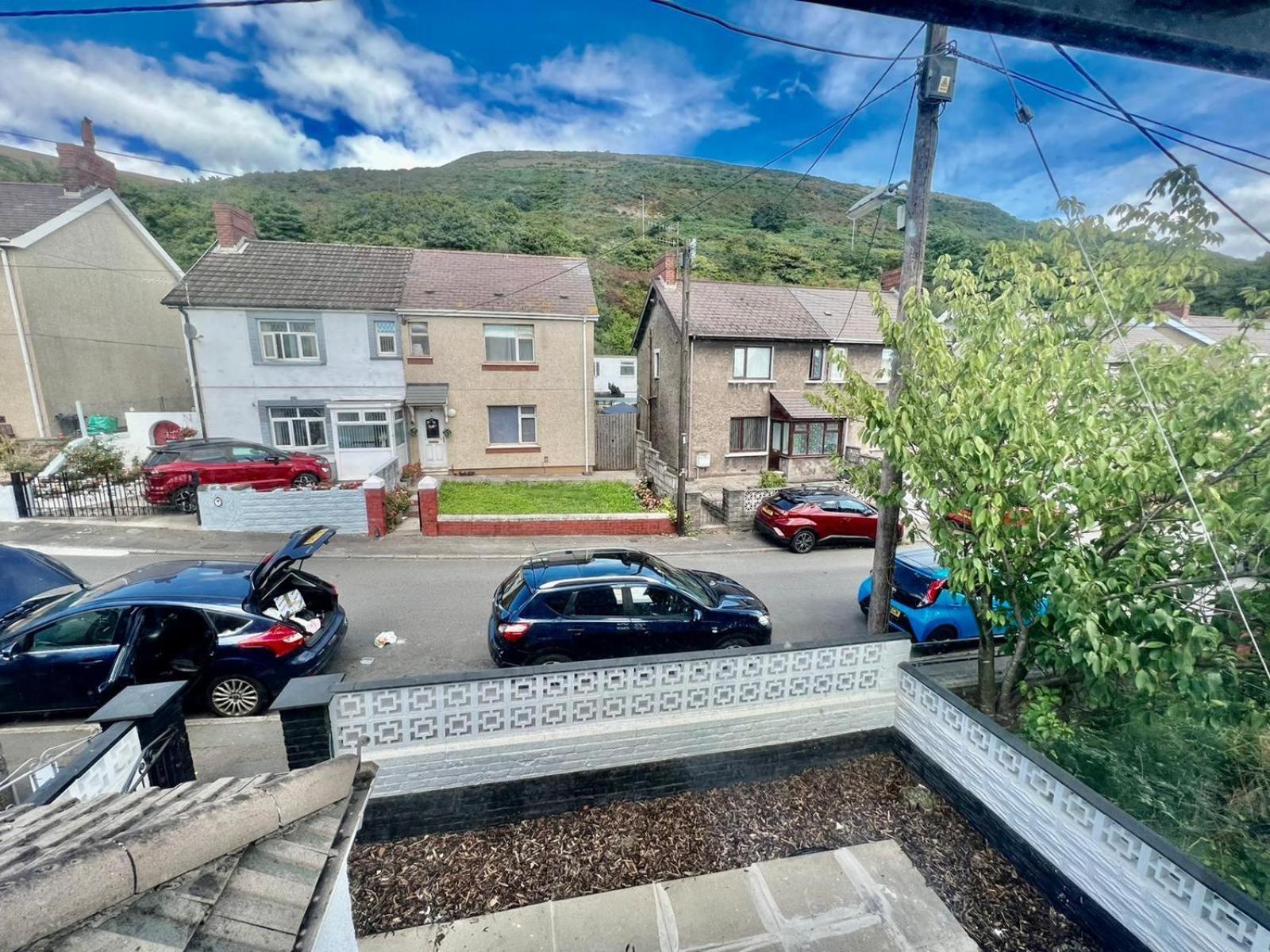 Executive 3 Bedroom Port Talbot Town Centre Margam Sleeps 7 Bagian luar foto